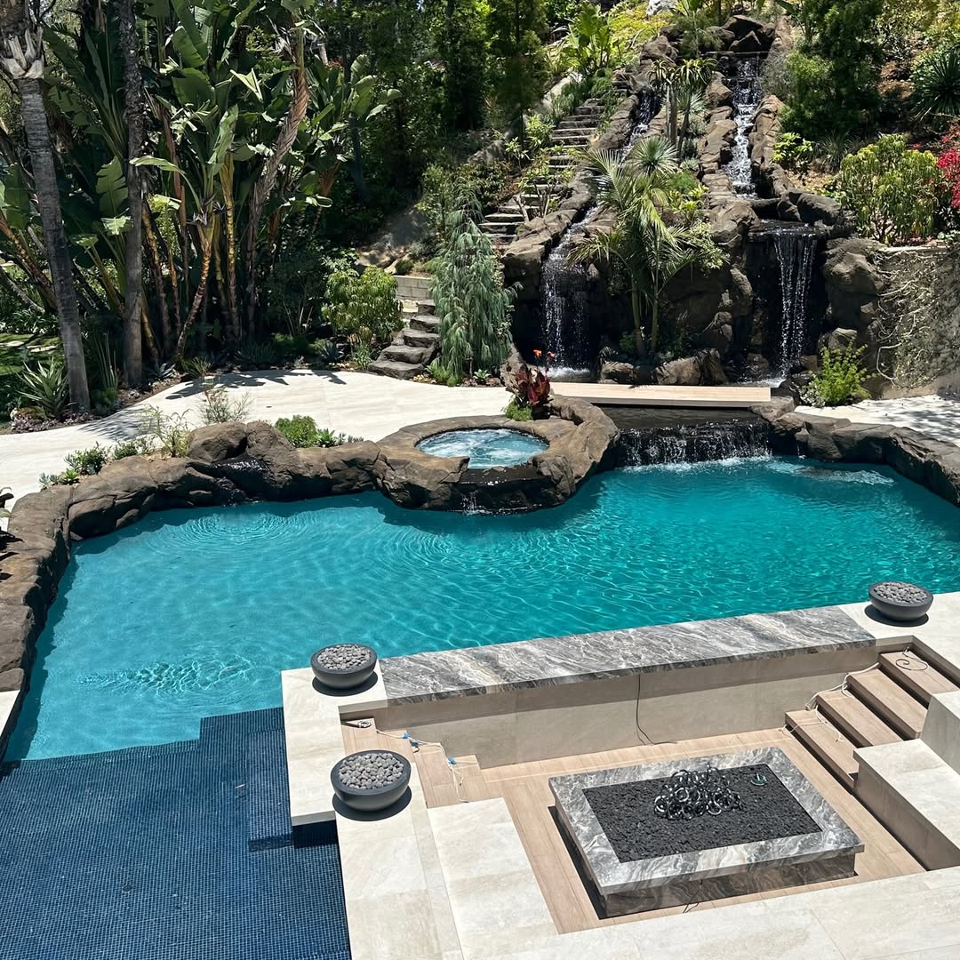Encino backyard pool and spa at completion