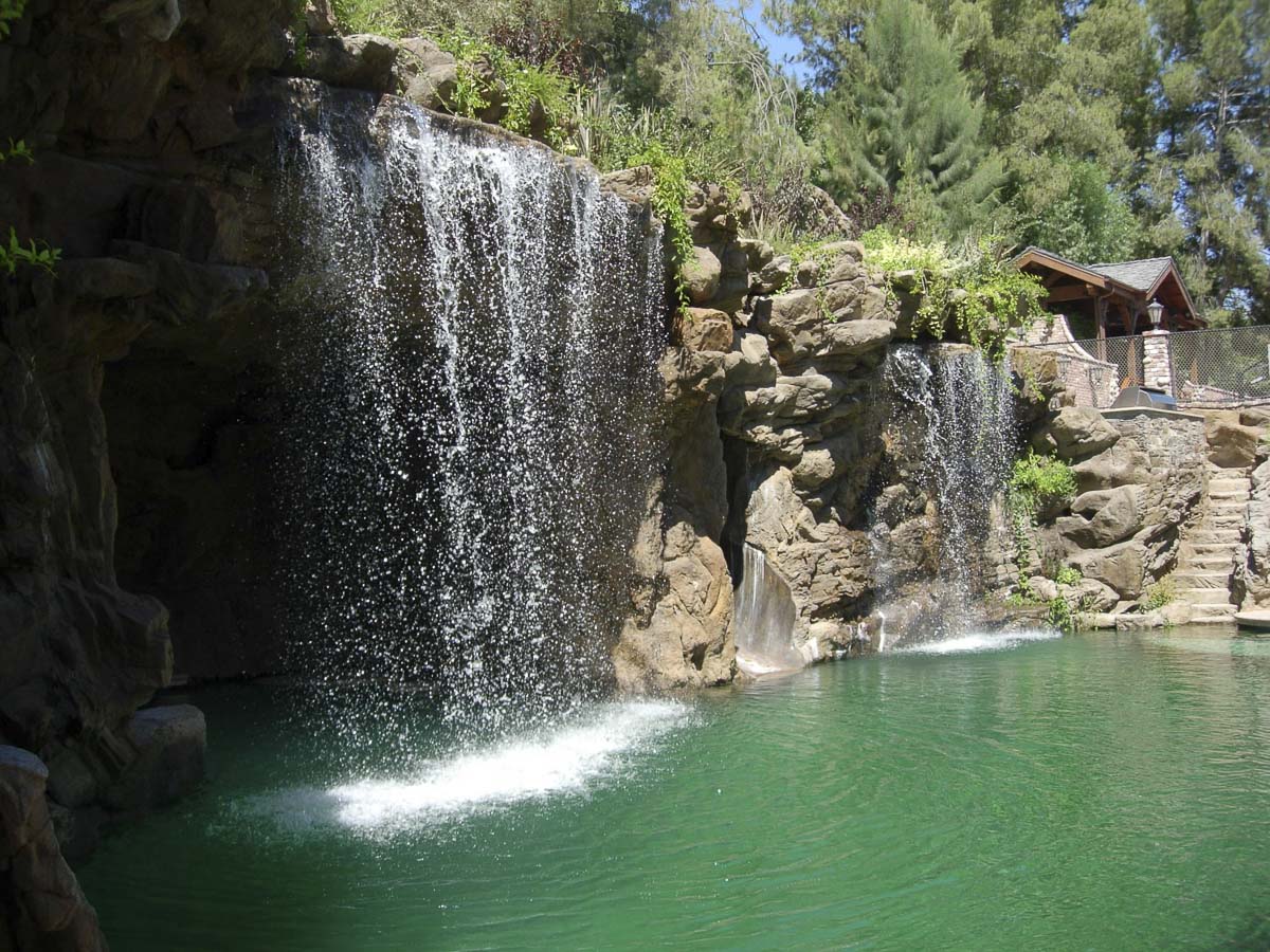 Naturalistic Pool & Spa in Encino
